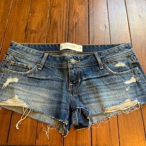 NEW w/ Tags Gilly Hicks Jollister Abercrombie cutoff Denim Jean Shorts PERFECT